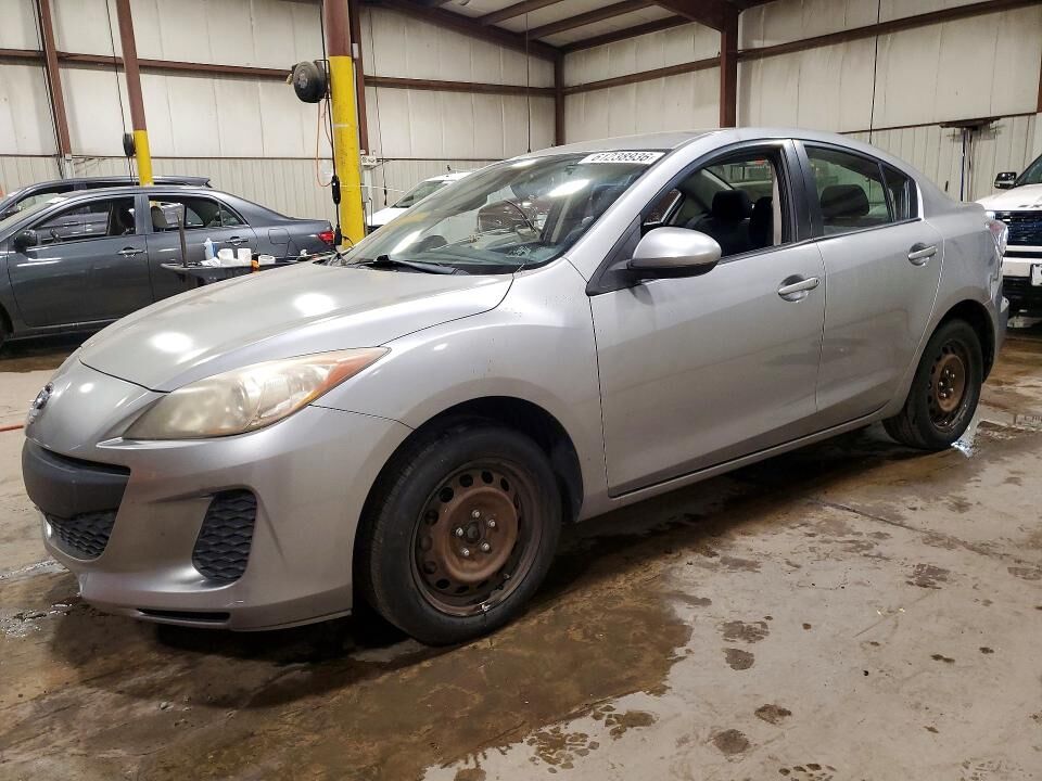 2013 MAZDA Mazda3