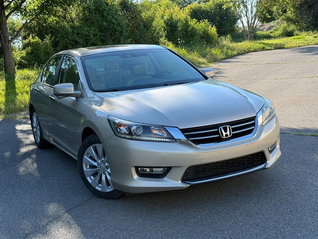 2013 HONDA Accord