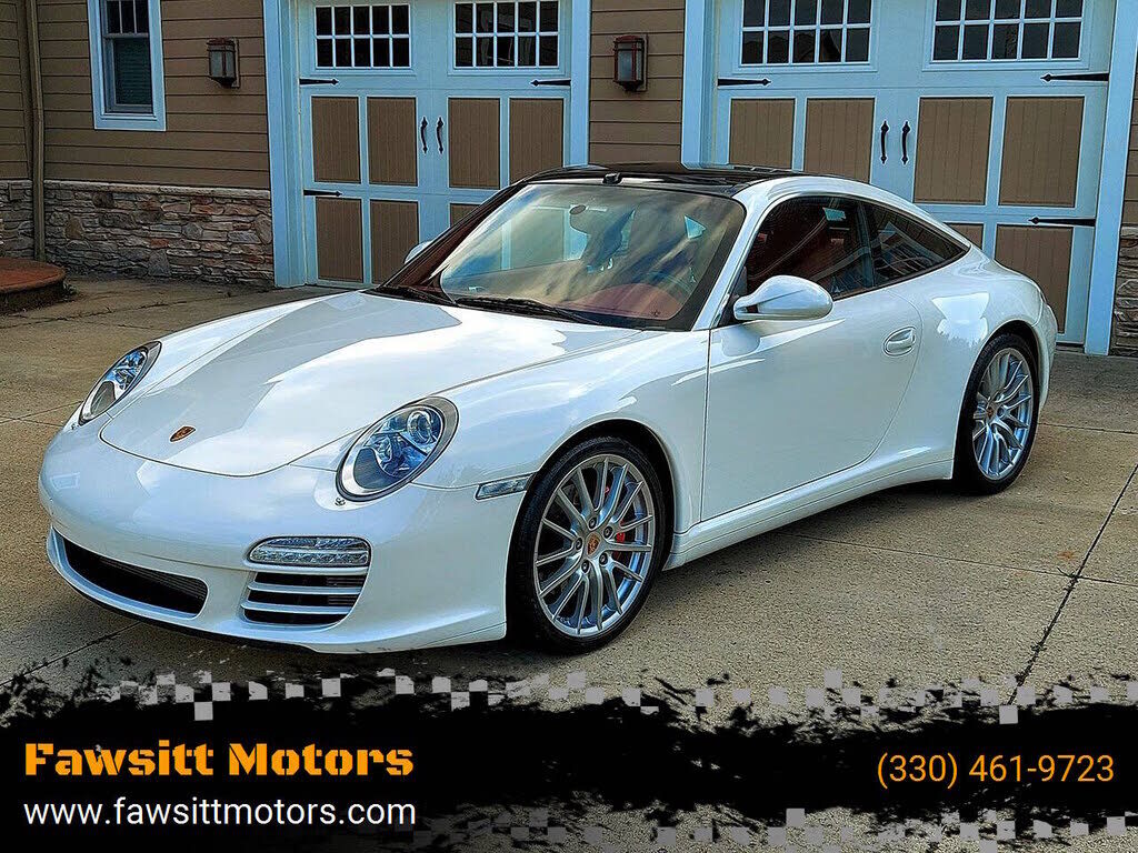 2011 PORSCHE 911