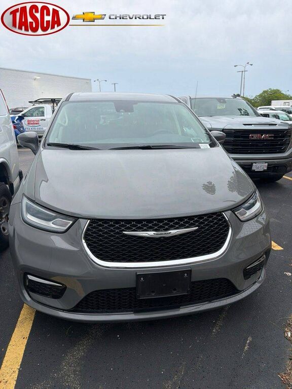 2022 CHRYSLER Pacifica
