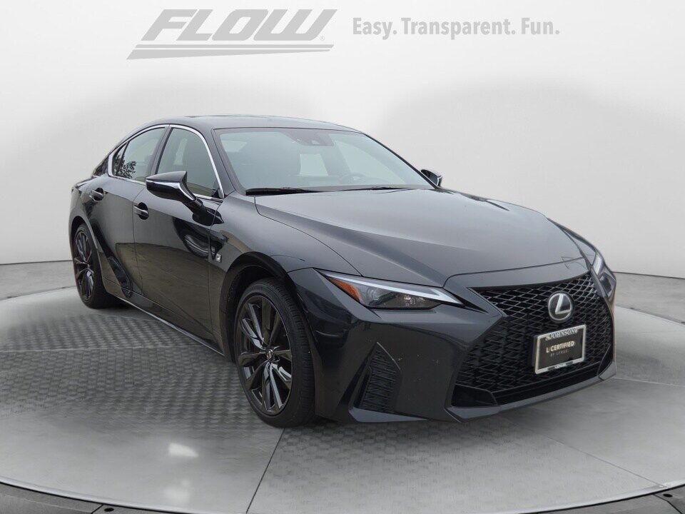 2021 LEXUS IS