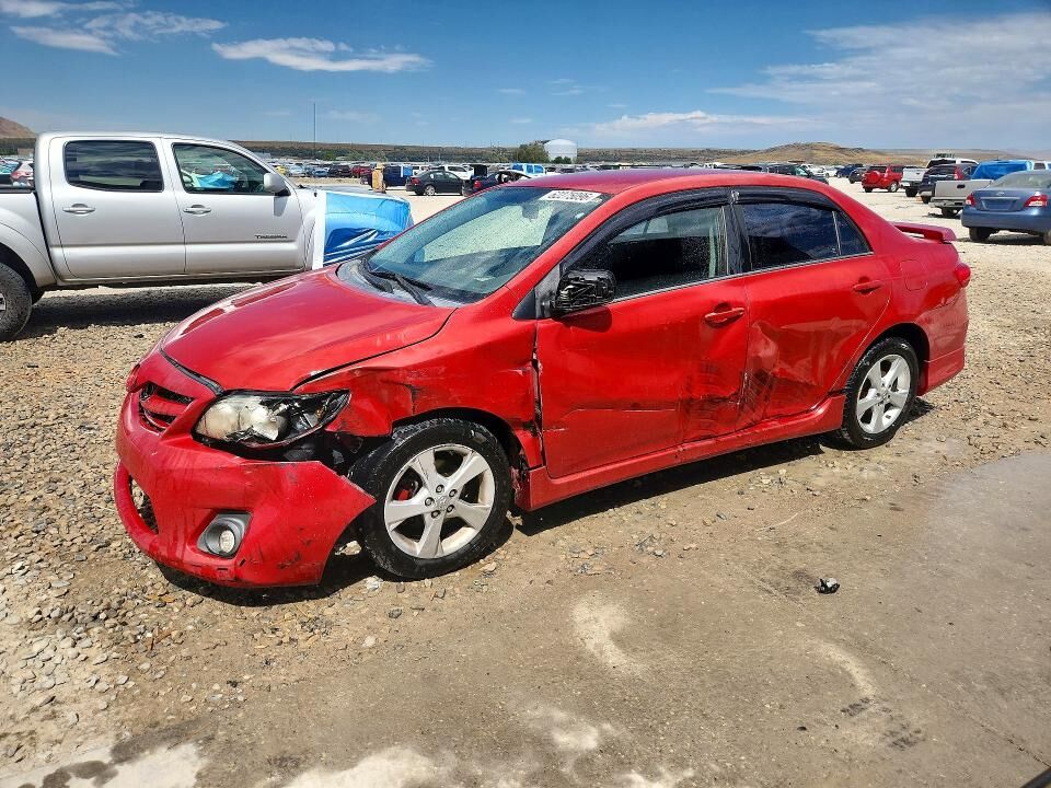 2013 TOYOTA Corolla