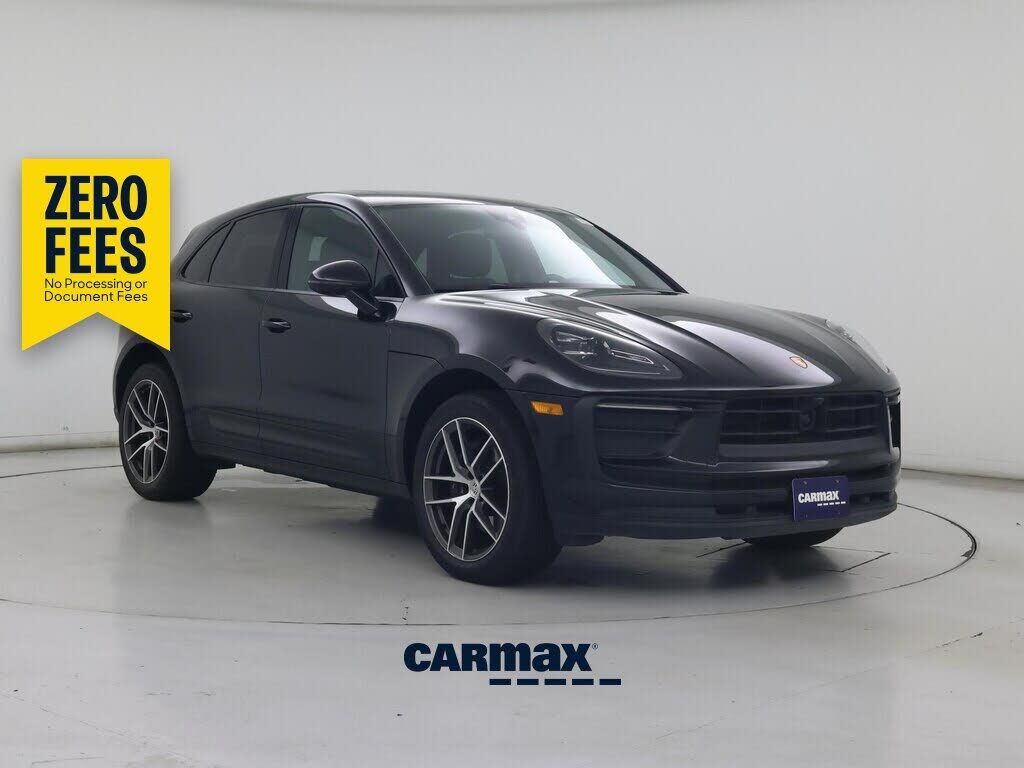 2023 PORSCHE Macan