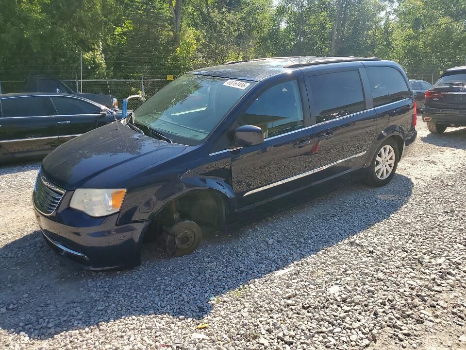 2014 CHRYSLER Town and Country