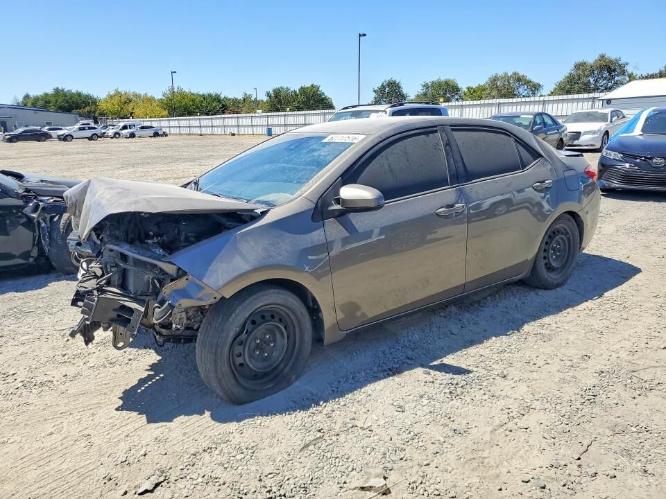2018 TOYOTA Corolla