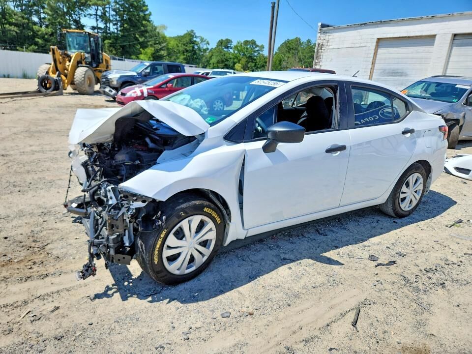 2024 NISSAN Versa