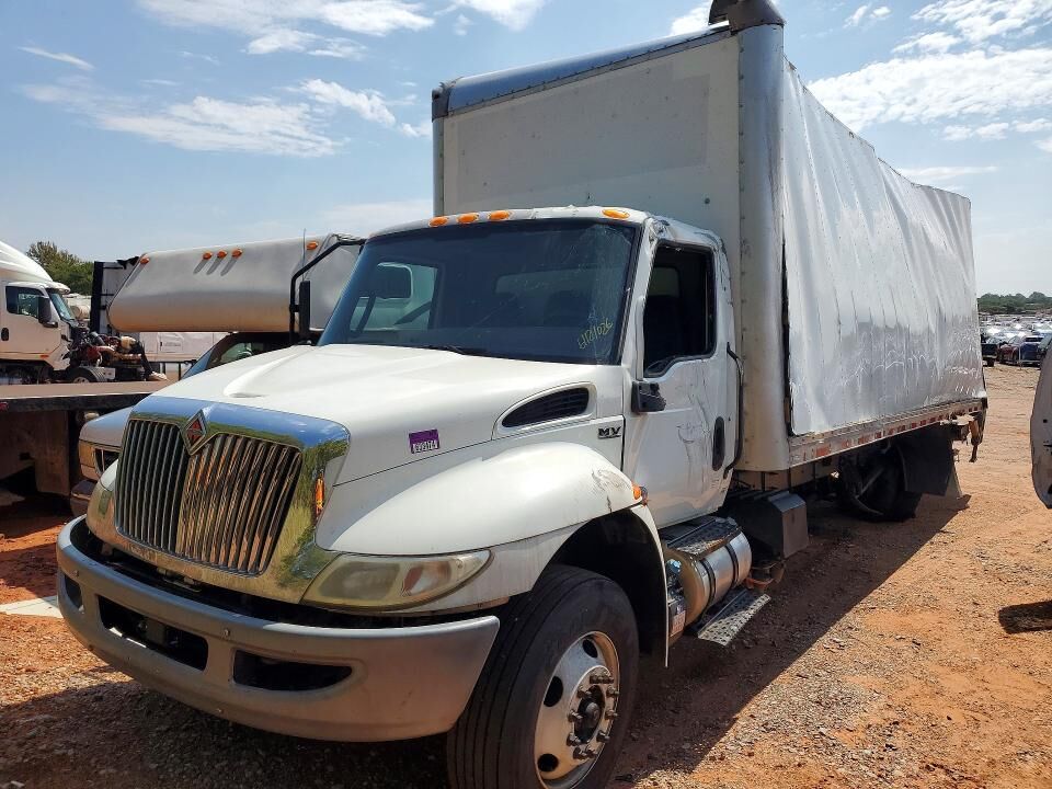 2020 INTERNATIONAL MV607