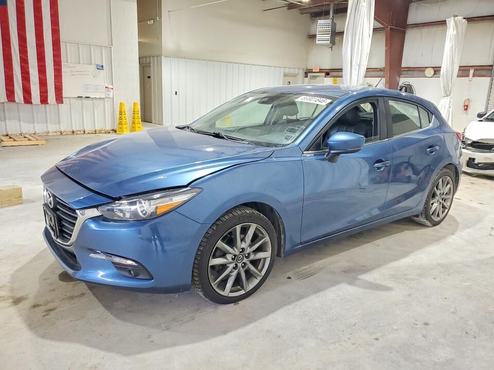 2018 MAZDA Mazda3