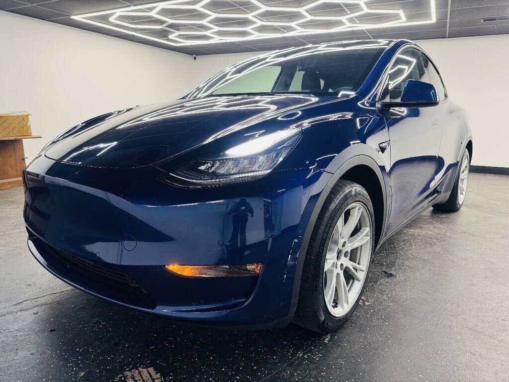 2021 TESLA Model Y