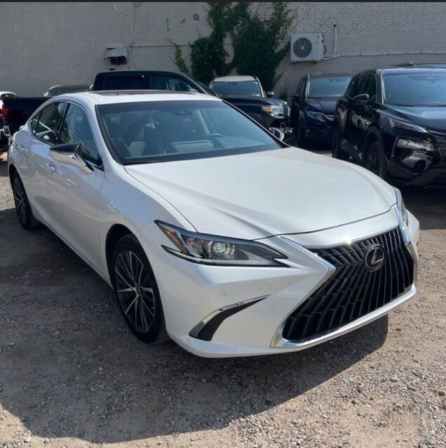 2023 LEXUS ES
