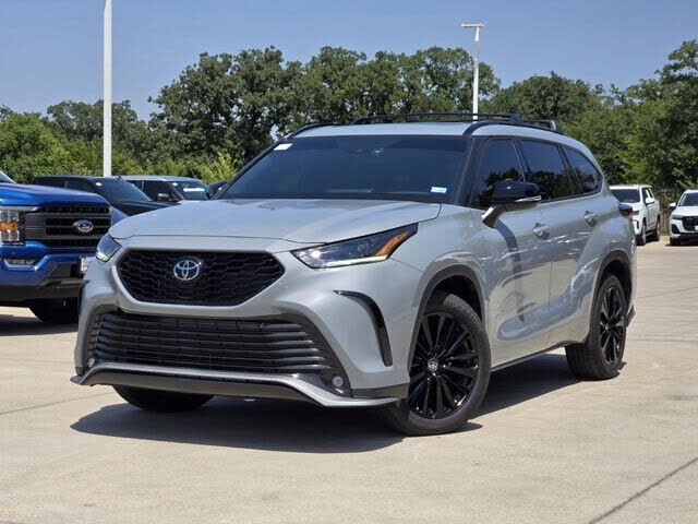 2025 TOYOTA Highlander