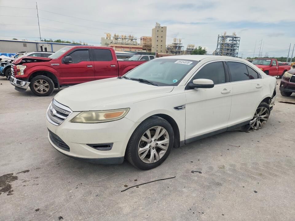 2010 FORD Taurus