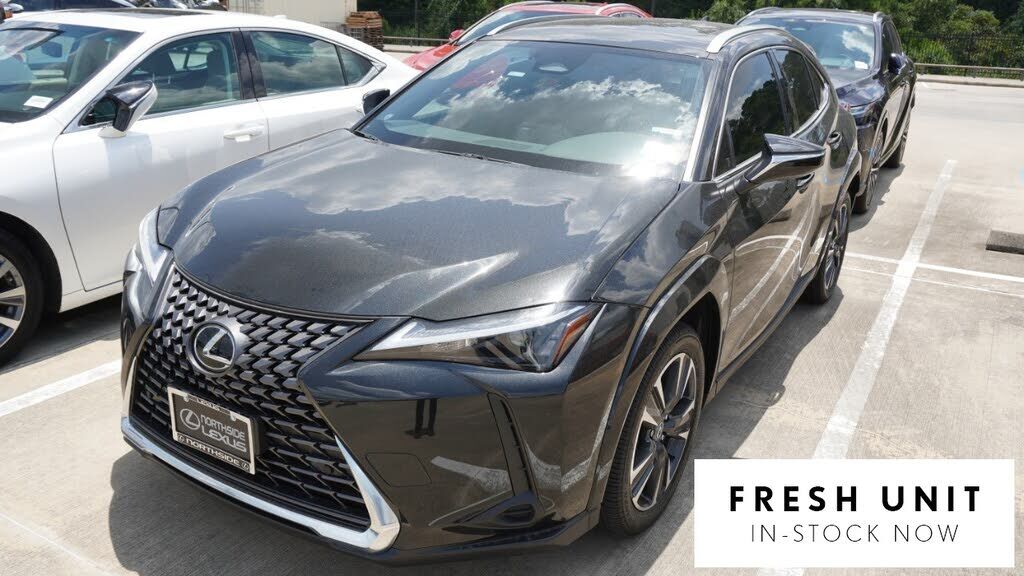 2026 LEXUS UX