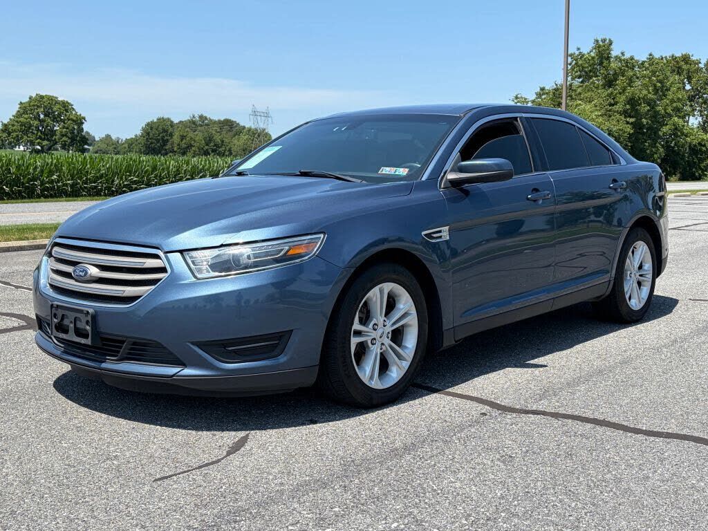 2018 FORD Taurus