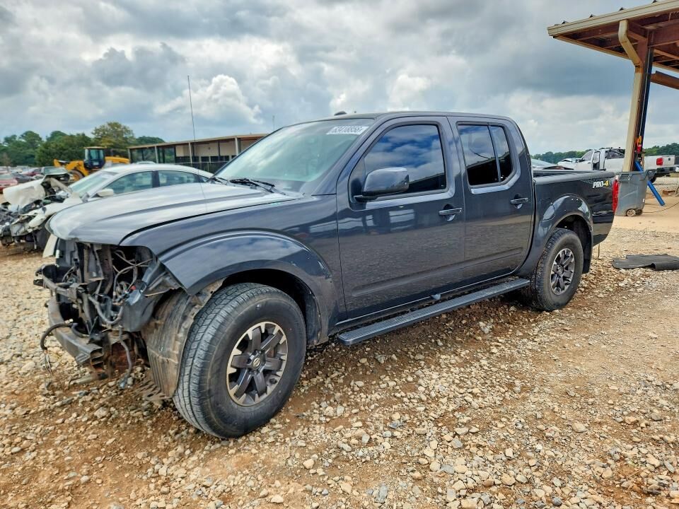 2015 NISSAN Frontier