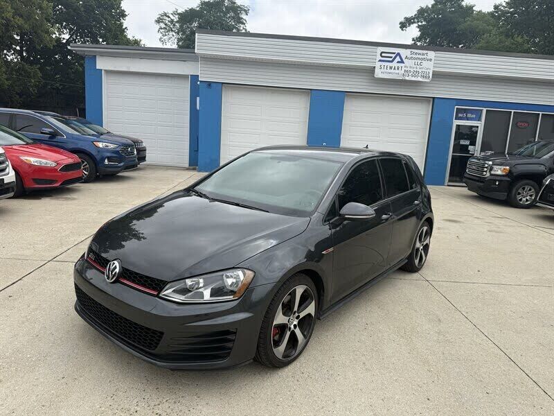 2017 VOLKSWAGEN Golf GTI