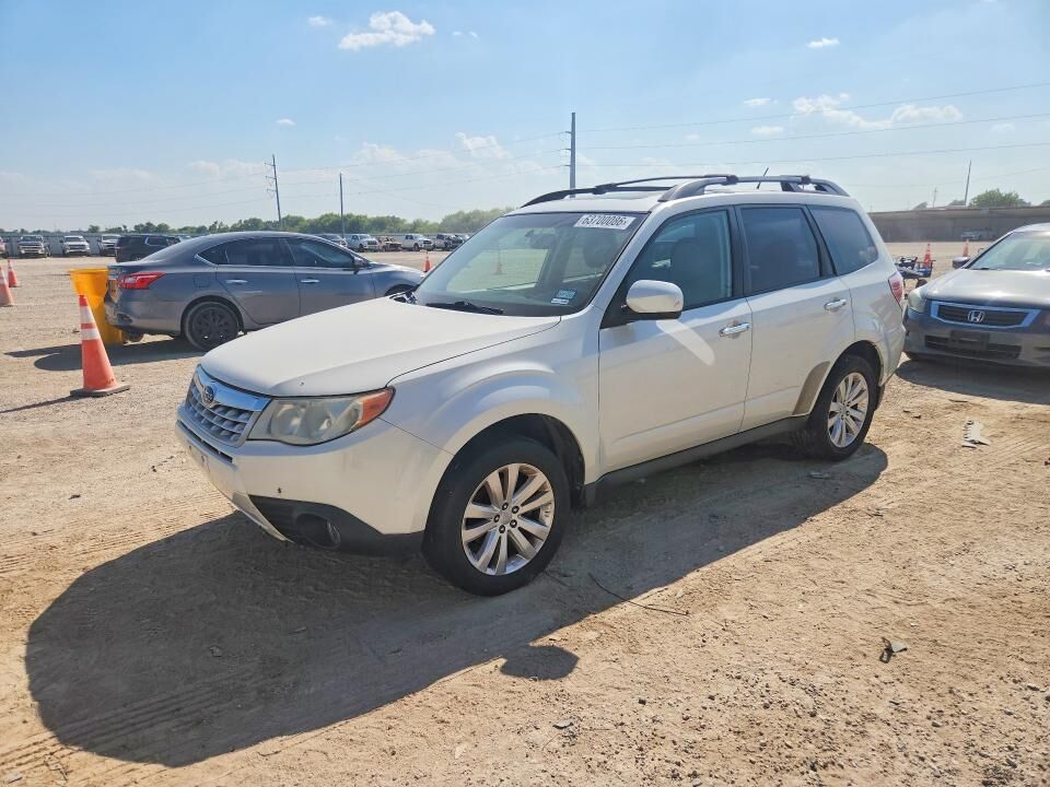 2013 SUBARU Forester