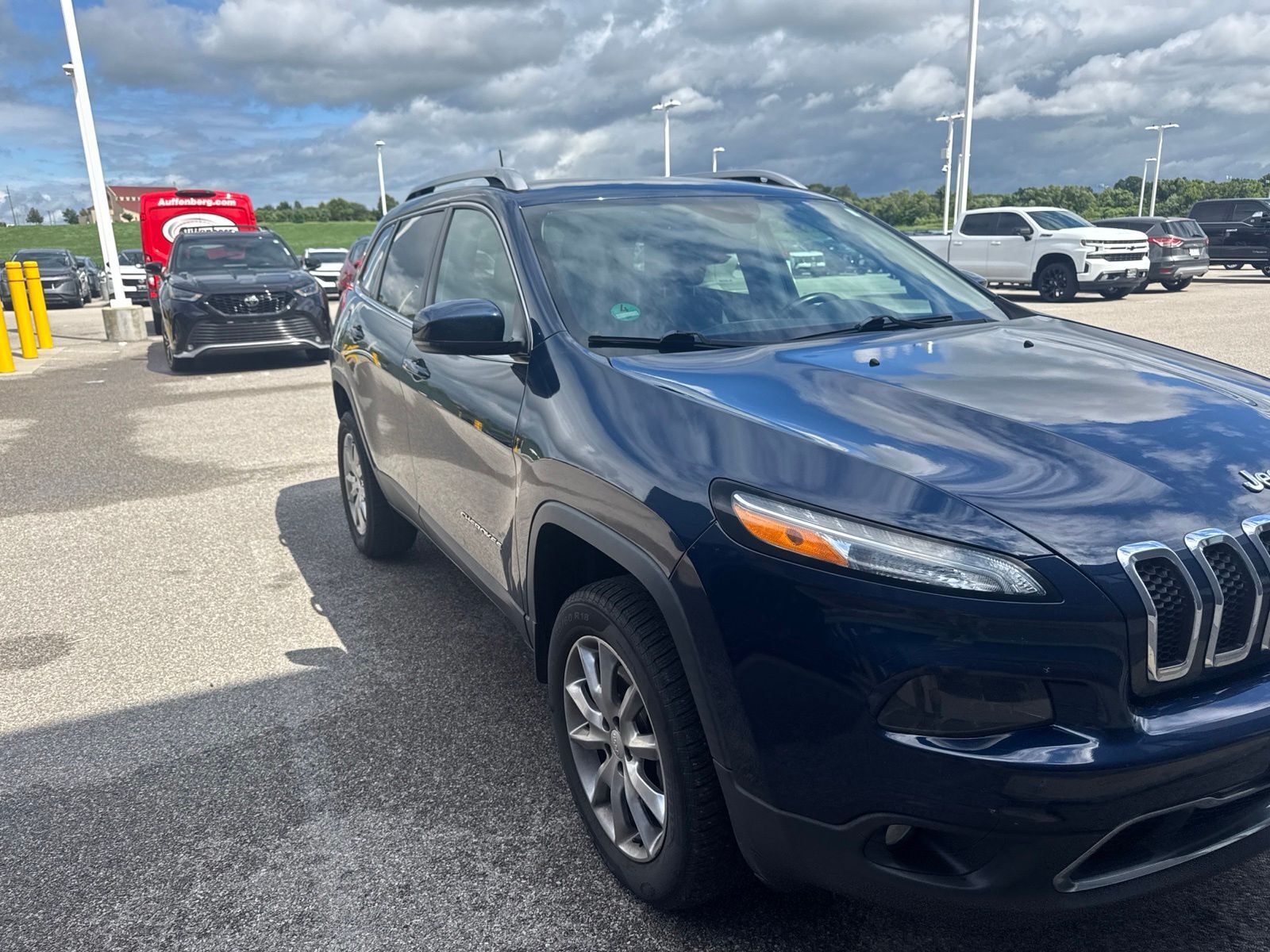 2018 JEEP Cherokee