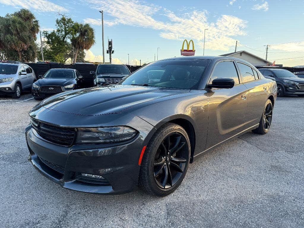 2017 DODGE Charger