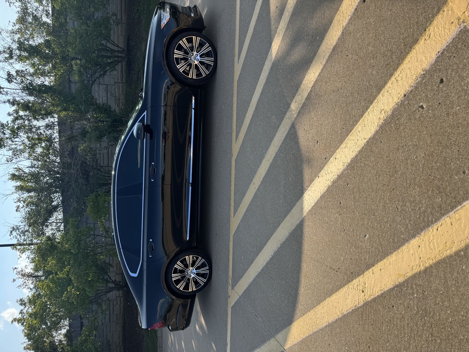 2022 VOLVO S90