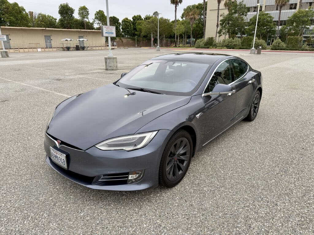 2018 TESLA Model S