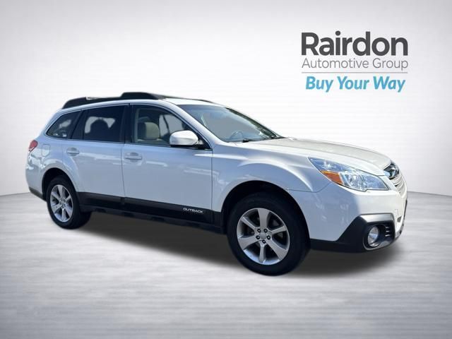 2014 SUBARU Outback