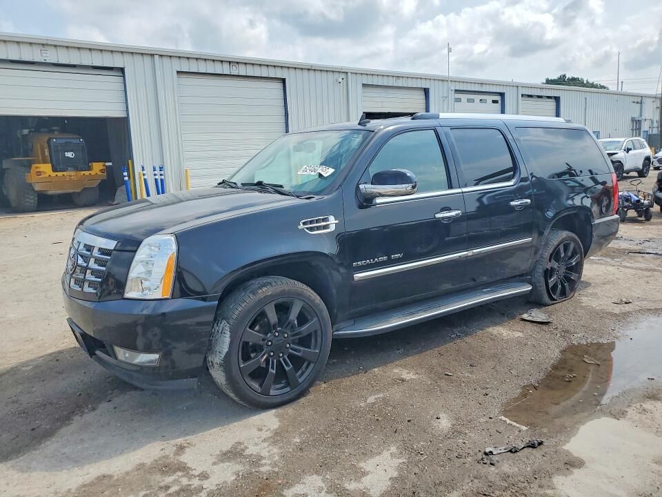 2013 CADILLAC Escalade