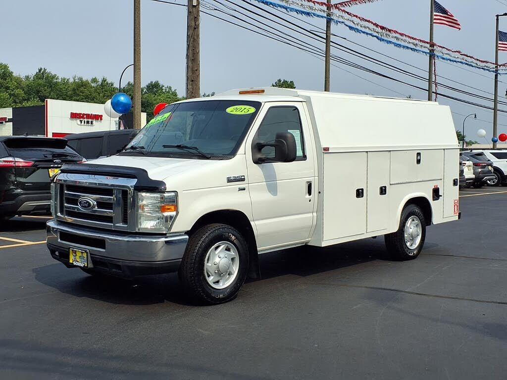 2015 FORD E-350
