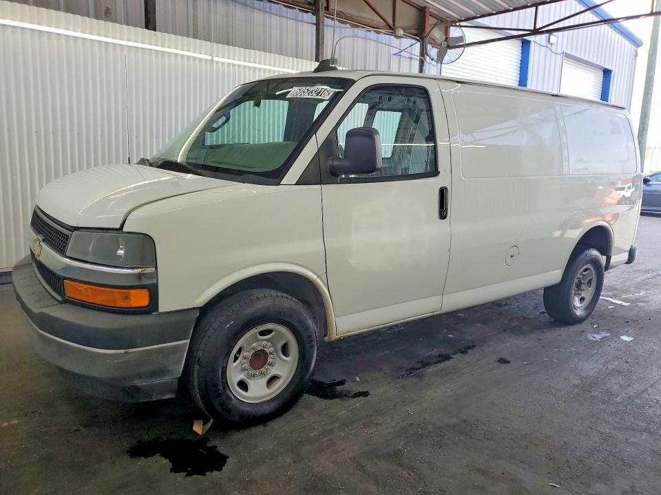 2020 CHEVROLET Express