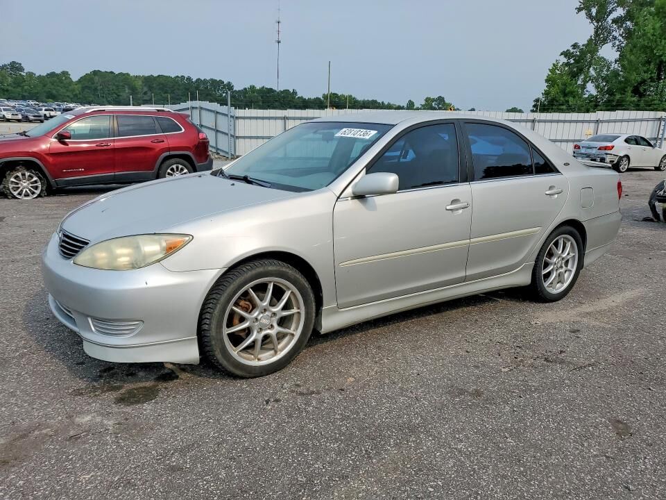 2005 TOYOTA Camry