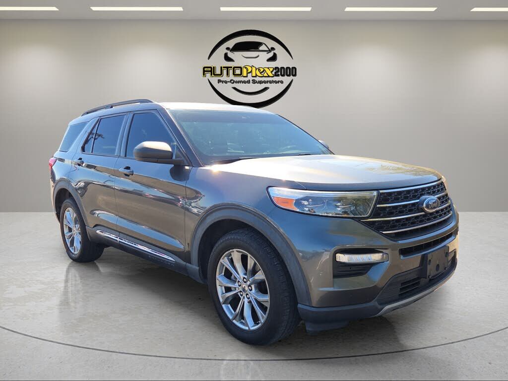 2020 FORD Explorer