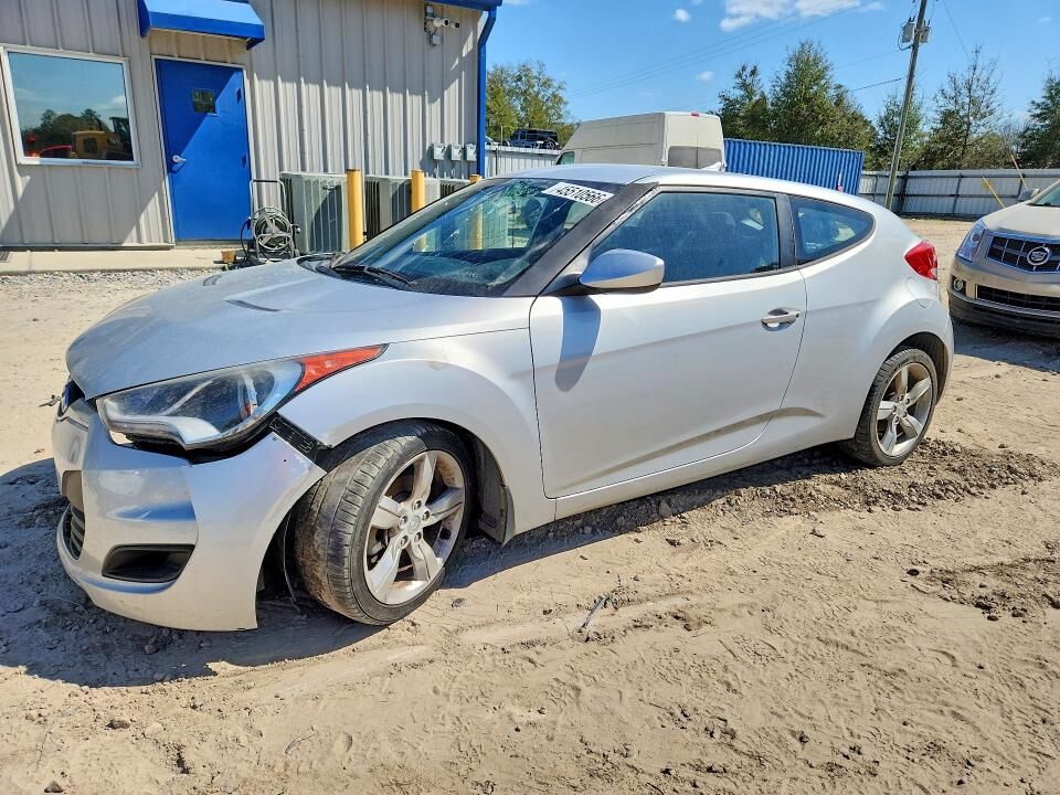 2013 HYUNDAI Veloster