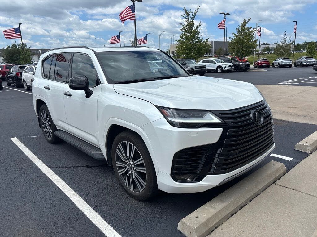 2023 LEXUS LX