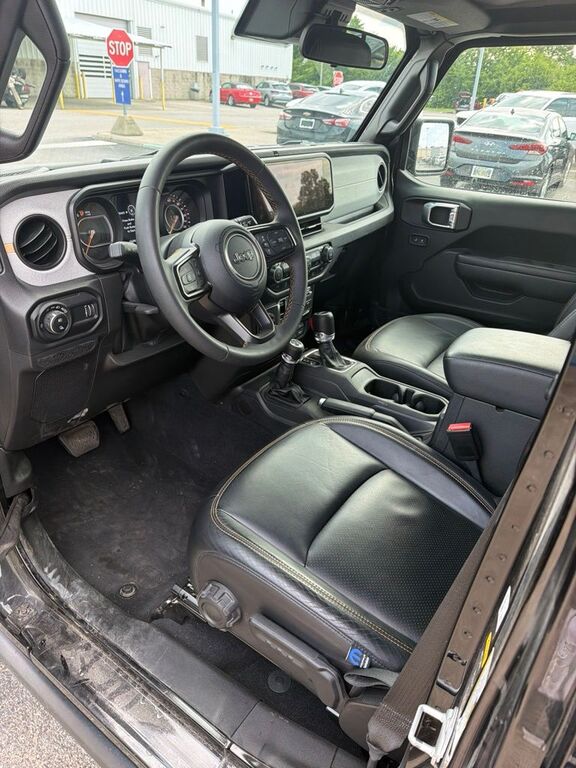 2024 JEEP Gladiator