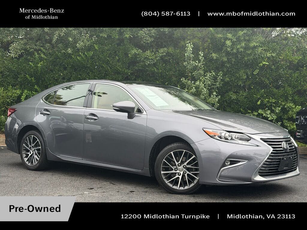 2017 LEXUS ES