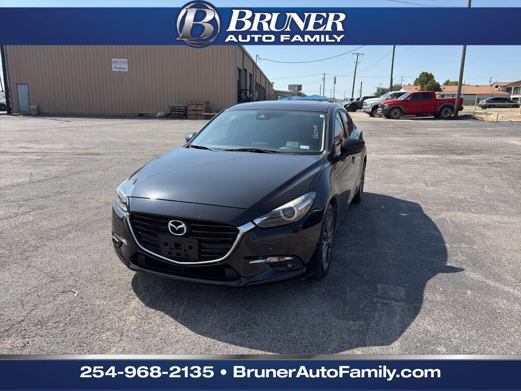 2018 MAZDA Mazda3
