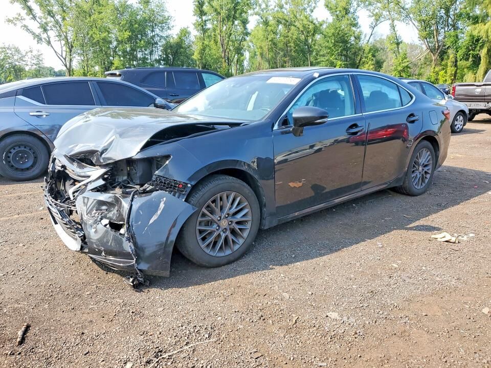 2018 LEXUS ES