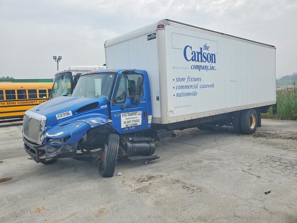 2004 INTERNATIONAL MA025