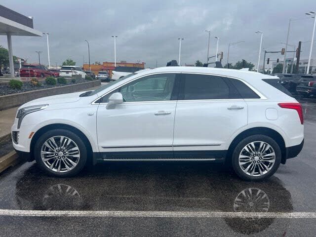 2017 CADILLAC XT5
