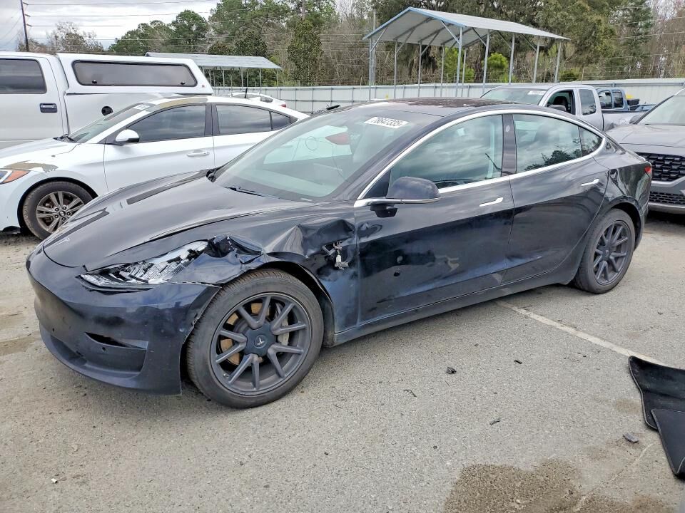 2018 TESLA Model 3