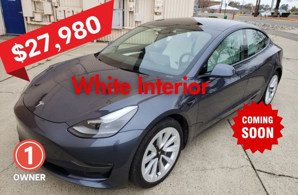 2022 TESLA Model 3