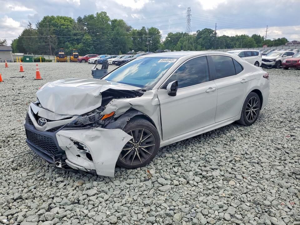 2024 TOYOTA Camry