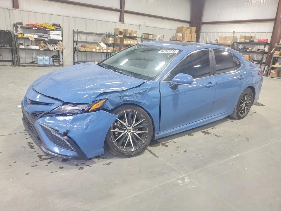2024 TOYOTA Camry