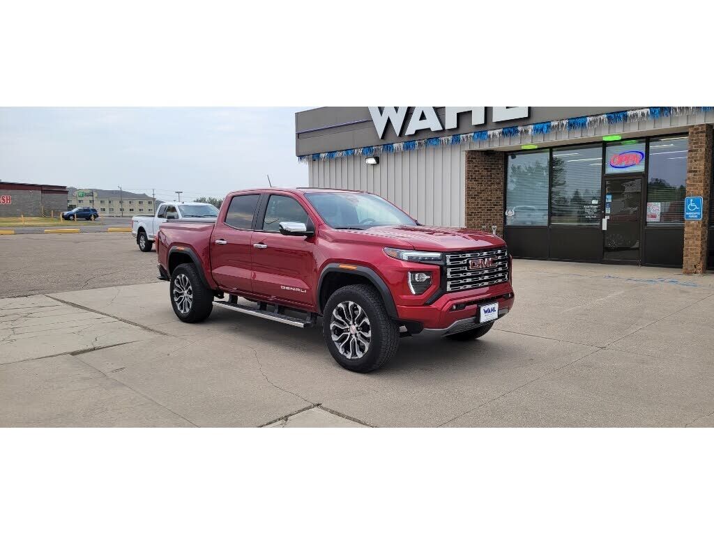 2024 GMC Canyon