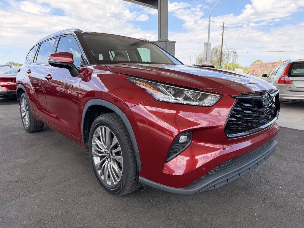 2021 TOYOTA Highlander