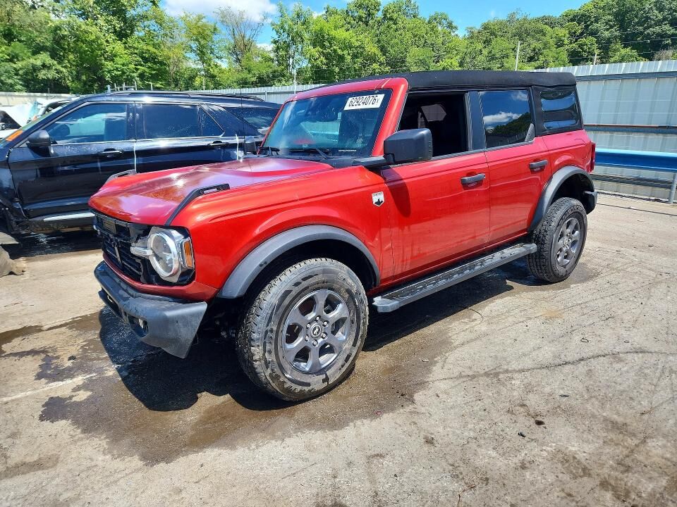 2024 FORD Bronco