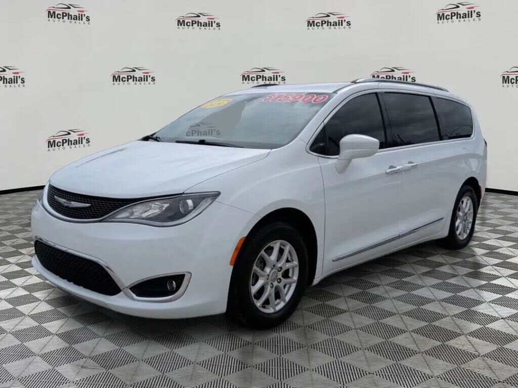 2020 CHRYSLER Pacifica