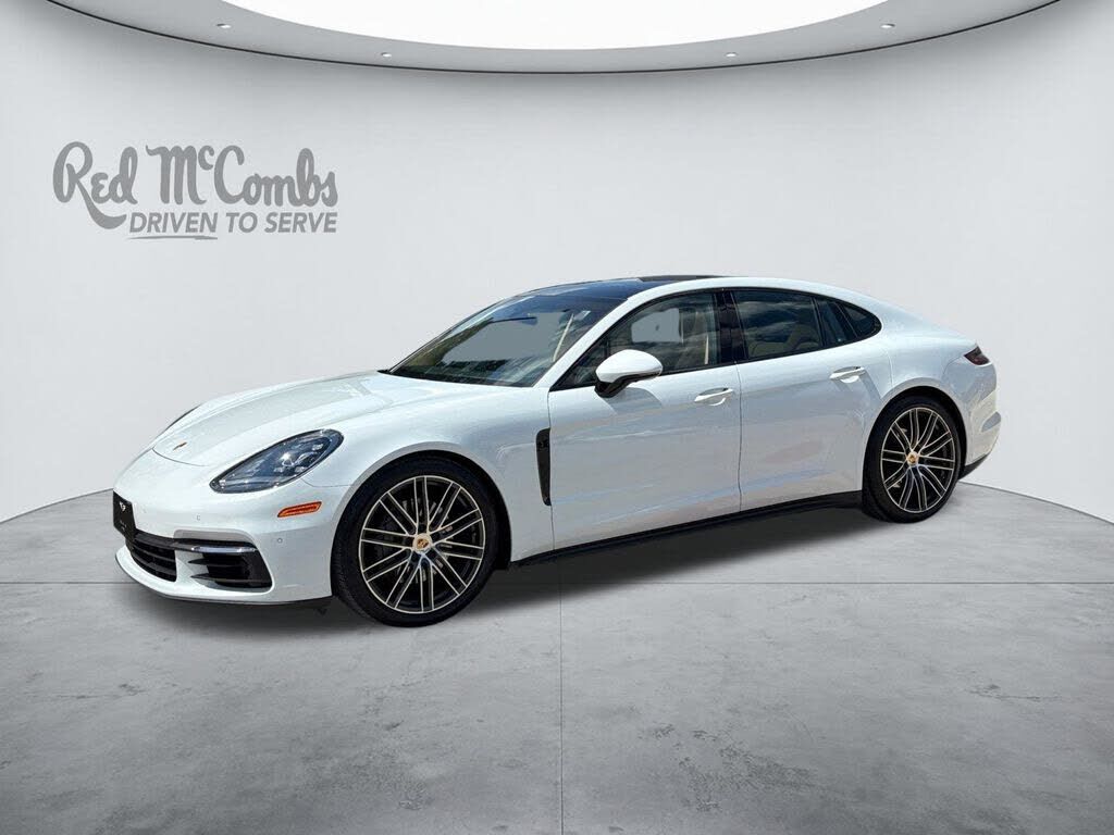 2018 PORSCHE Panamera