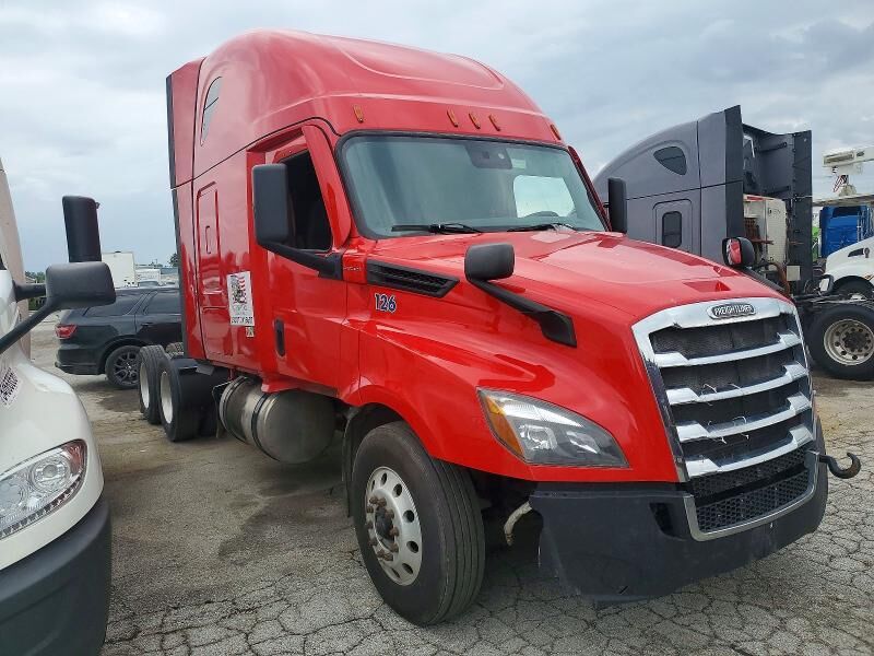 2021 FREIGHTLINER New Cascadia 126" Sleepercab
