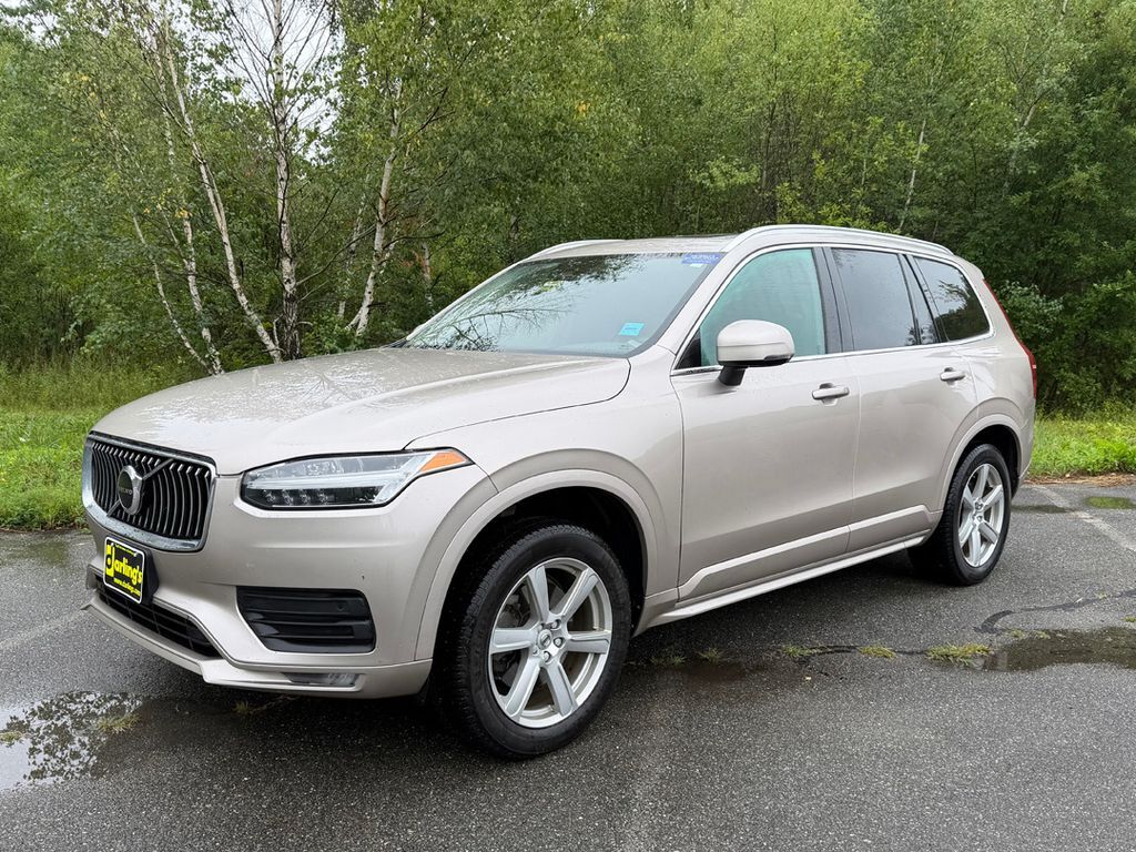 2023 VOLVO XC90